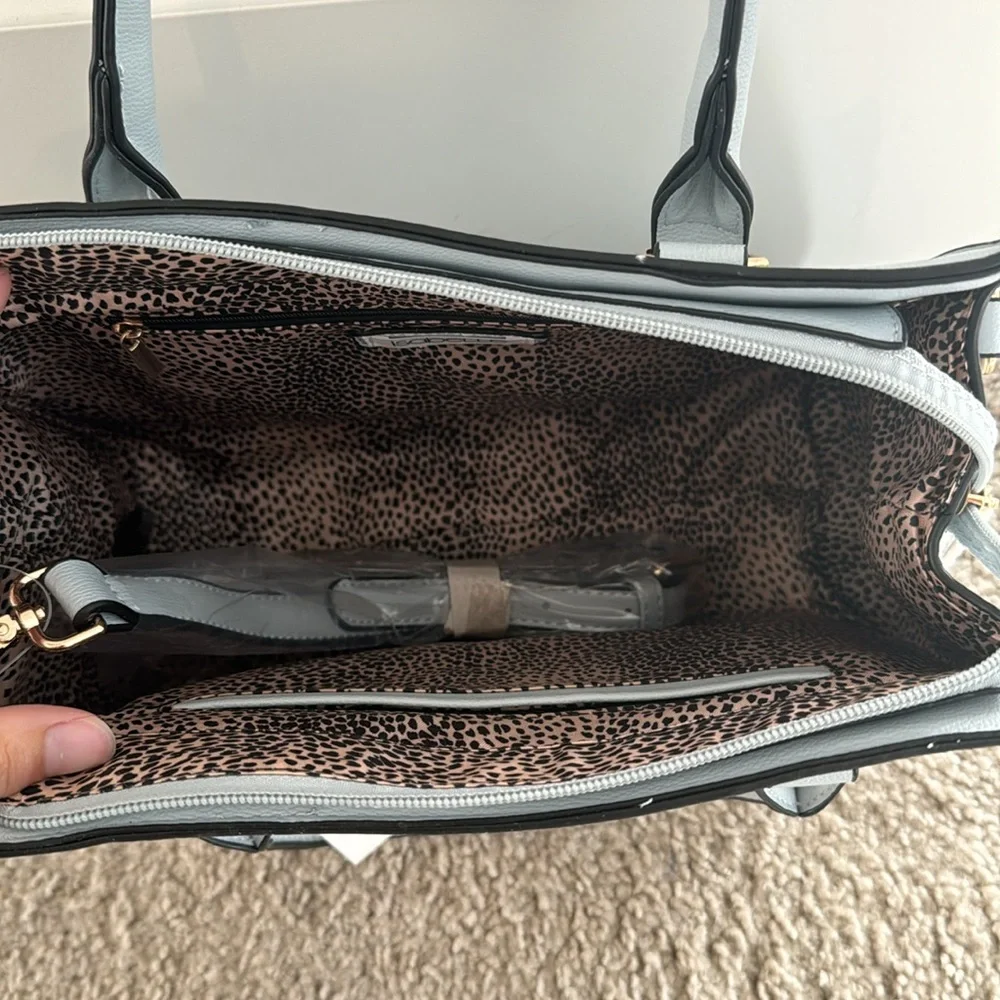 Light Blue Purse - Picture 2 of 8